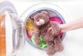 Необычные вещи, которые можно стирать в стиралке: 8 удивительных находок