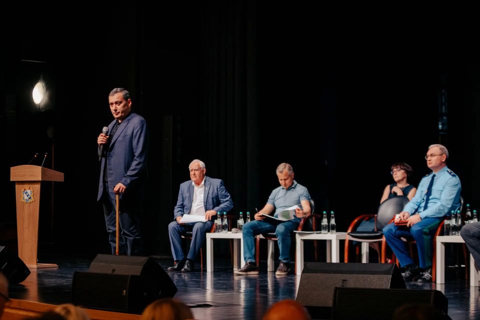 Александр Хинштейн: Как и обещал, провёл открытую встречу с жителями Суджанского, Льговского районов и Льгова