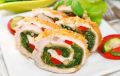 Вкусный куриный рулет с брокколи, шпинатом и болгарским перцем