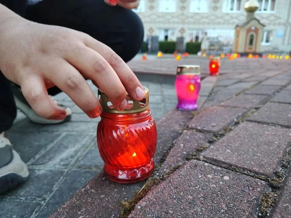 В преддверии Дня памяти и скорби, когда мы вспоминаем 85-летие начала Великой Отечественной войны, Октябрьский район погрузился в атмосферу тишины и размышлений