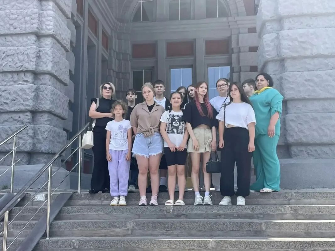 Сегодня для наших юных земляков начинается новое увлекательное путешествие