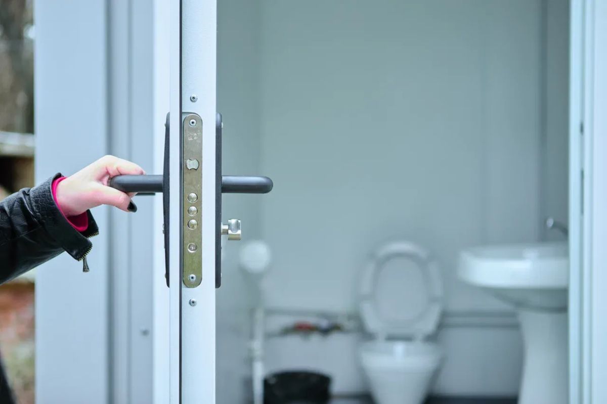 В Сеймском округе Курска 2 июля временно не будут работать общественные туалеты