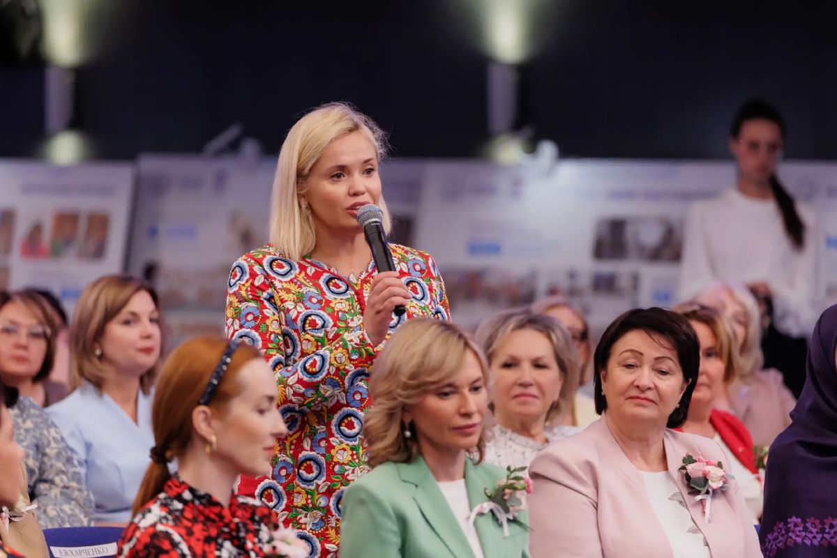 Владимир Якушев и Валентина Матвиенко на встрече с активистками Женского движения Единой России поддержали ряд их идей