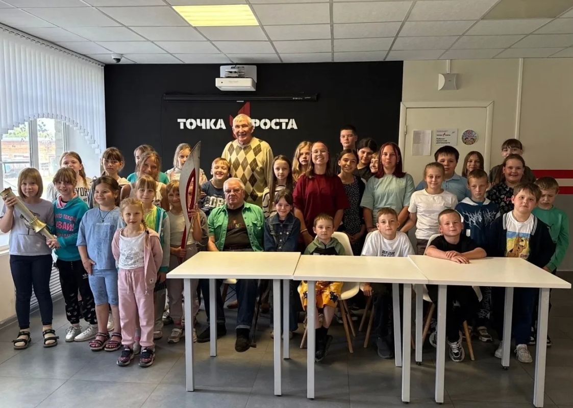 #время_героев. В пришкольном лагере «Солнышко» на базе Полевского лицея прошла встреча с почётными гостями — Николаем Шеховцовым и Валерием Чаплыгиным