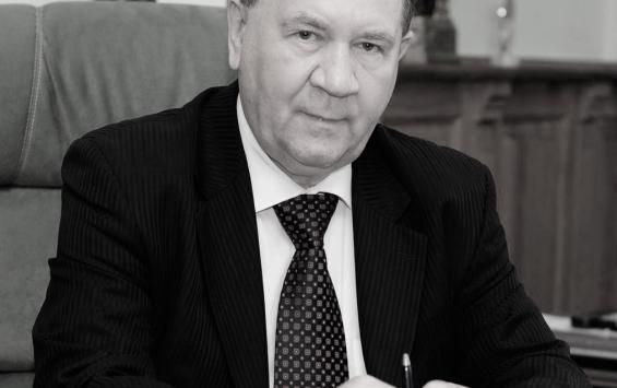 Экс-губернатору Александру Михайлову и митрополиту Герману присвоят звание почетных граждан Курской области