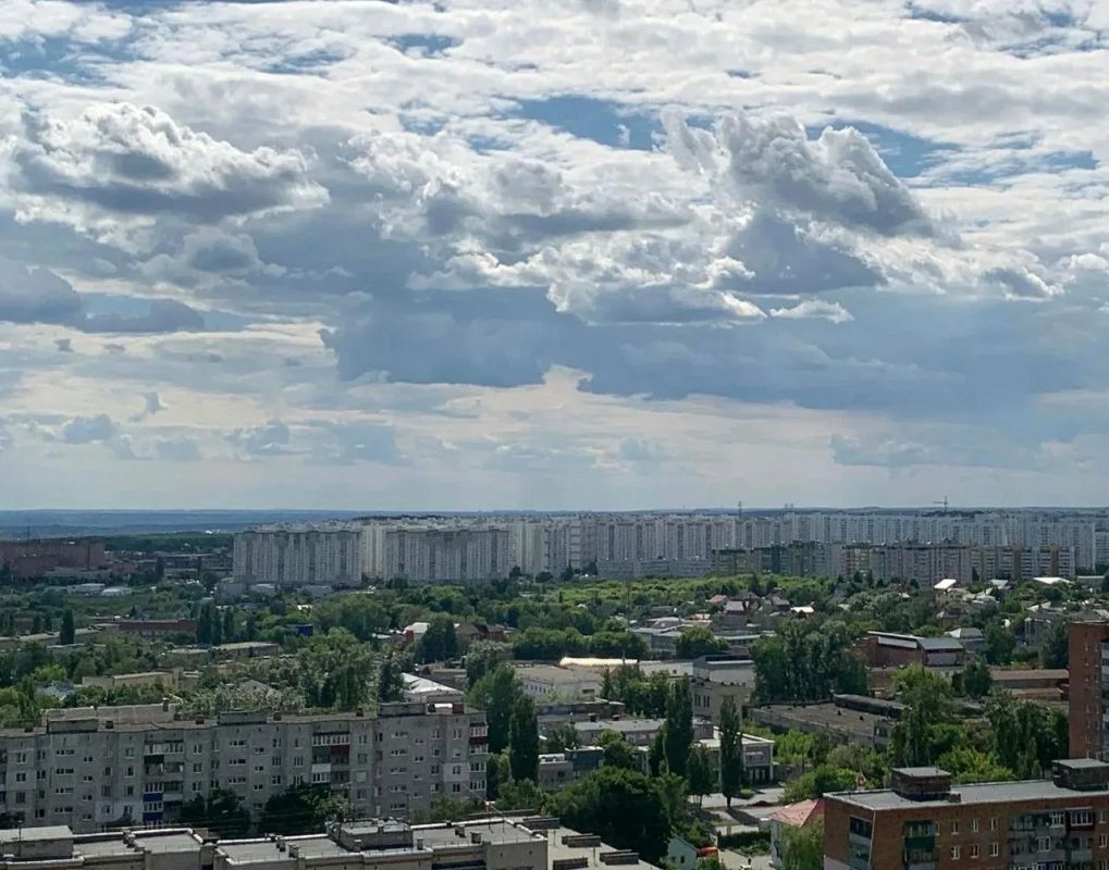 Доброе утро, куряне! Погрелись? Два дня жары в конце рабочей недели, сменились пасмурными выходными