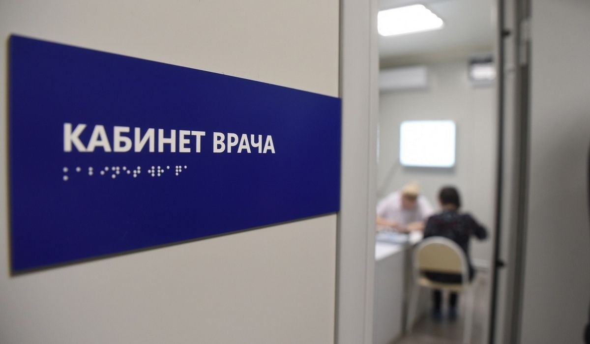 В Пристенском районе Курской области 18-летняя девушка на мопеде попала в ДТП