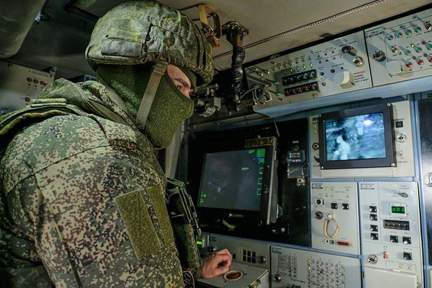 МО РФ: Над регионами России за ночь сбили 452 украинских беспилотника