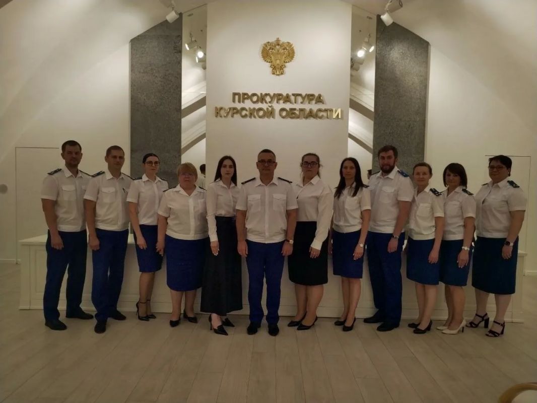 В прокуратуре Курской области под председательством первого заместителя прокурора области Сергея Лубенца состоялось заседание аттестационной комиссии