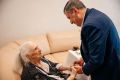 Хинштейн поздравил 101-летнюю курскую фронтовичку Надежду Есину