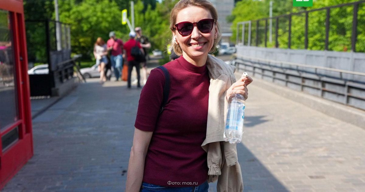 Пассажирам электричек на вокзалах Москвы раздадут воду из-за жары