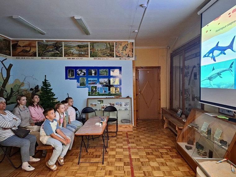 В музее состоялась интерактивная программа «Охотники за окаменелостями и можно ли у нас найти динозавра…»