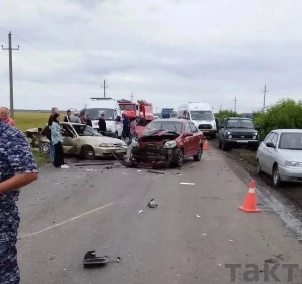 Курское УМВД опубликовало фото с места аварии с машиной первого замгубернатора