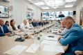 Александр Хинштейн: Рабочий понедельник начали с заседания Правительства Курской области