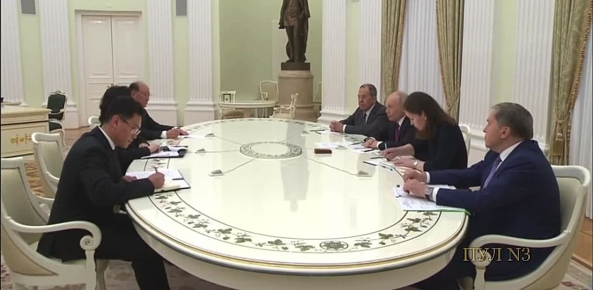 Путин на встрече с главой МИД КНДР - выразил благодарность за помощь в проведении СВО: