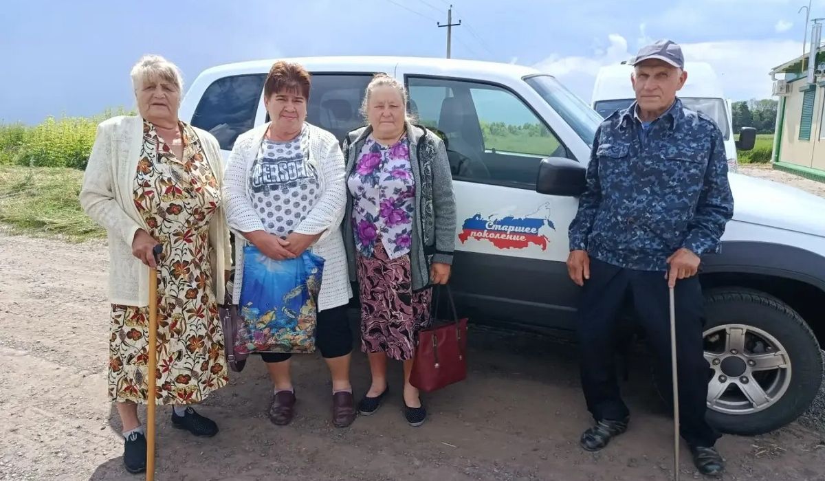 В Курской области пожилых жителей Тимского района возят на диспансеризацию
