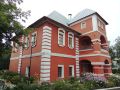 Задумывались ли вы, какая история скрывается за фасадом Музея археологии?