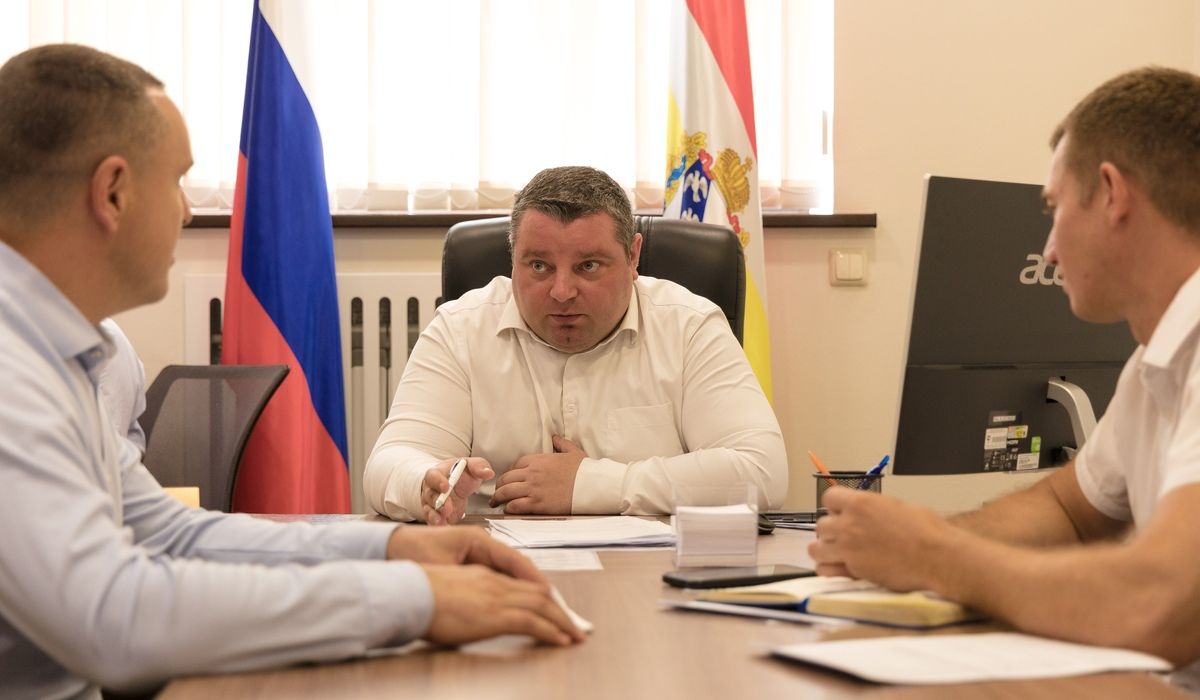 Министр транспорта Курской области Александр Замараев провел личный прием