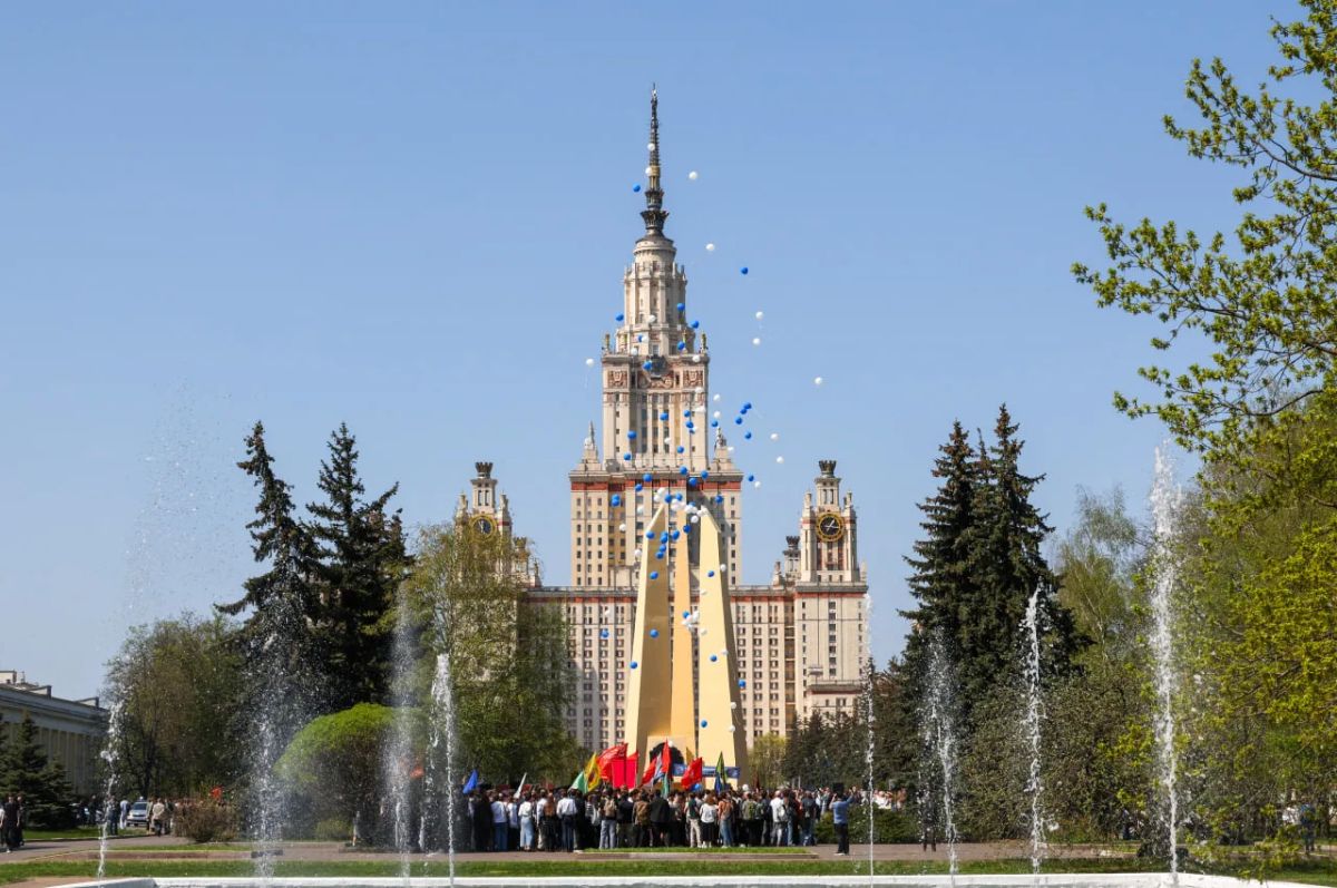 Пентагон внес МГУ, ВШЭ и МФТИ в список угроз национальной безопасности — в блэк-лист попали еще 30 российских вузов