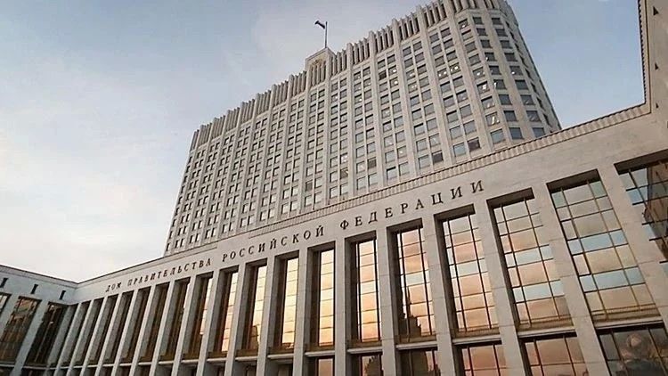 990 млн рублей направят на компенсацию простоя работников курских предприятий