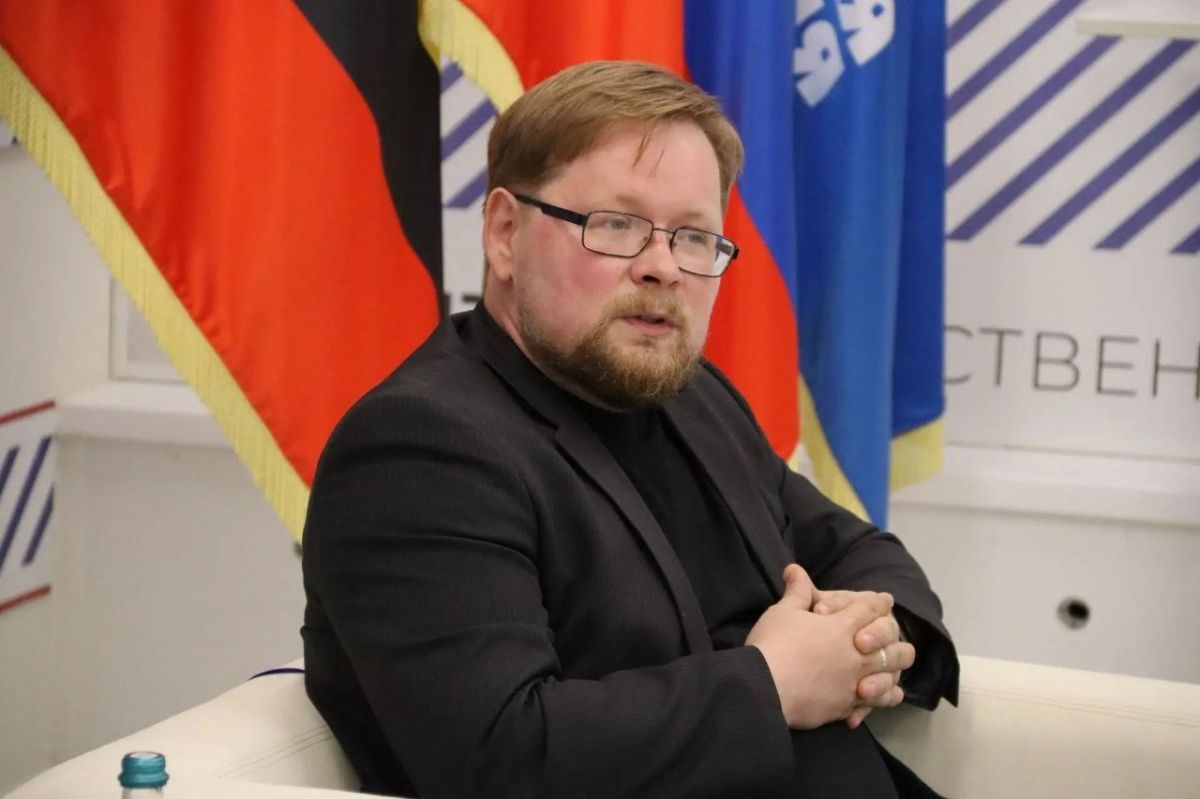 Единороссы обсудили значимость формирования команды