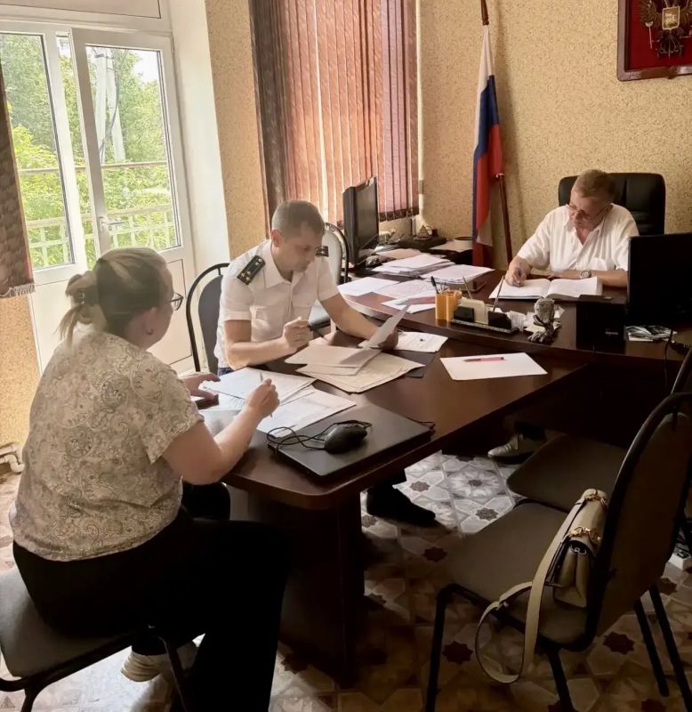 После вмешательства прокуратуры срок капитального ремонта кровли многоквартирного дома перенесен на более ранний срок