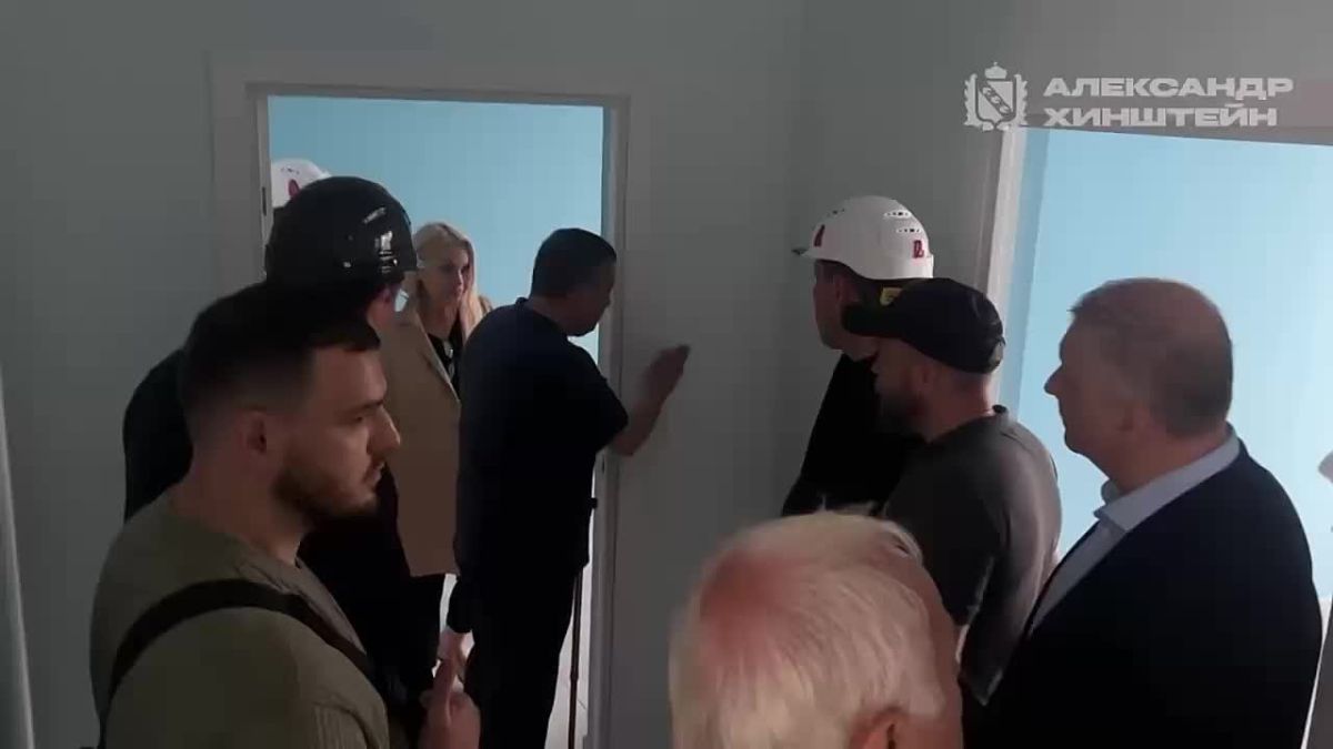 Александр Хинштейн проверил ход восстановления соцобъектов в приграничье