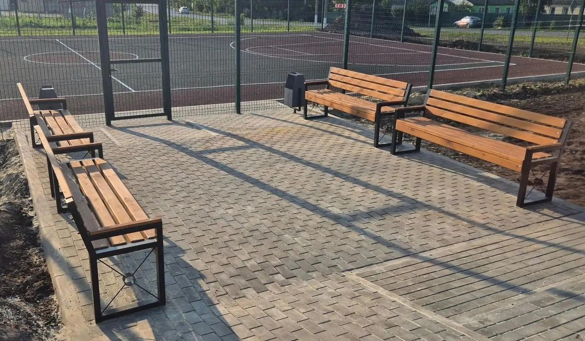 В поселке Золотухино благоустроили общественное пространство на улице Ратникова