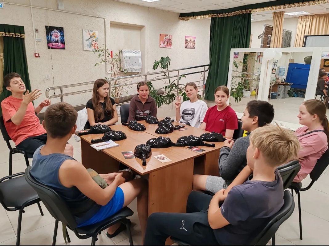 #культурное_пространство. Даже дождь не помеха хорошему настроению! В Духовецком Доме культуры организовали вечер настольных игр