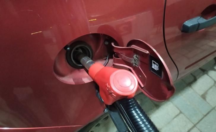 В Курске за неделю бензин подешевел примерно на 1%