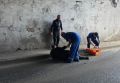 Сегодня, 14 августа, под мостами, ведущими в завокзальную часть Курска, было зафиксировано ДТП с участием водителя скутера
