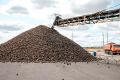 Вчера Губернатор Курской области Александр Хинштейн посетил завод «КурскСахарПром» в Золотухинском районе