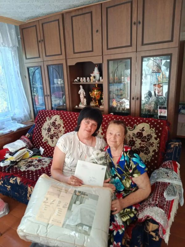 ПОЗДРАВЛЕНИЕ С ЮБИЛЕЕМ!. Отметила свой 85-летний юбилей жительница села Верхний Любаж - Раиса Алексеевна Канивец