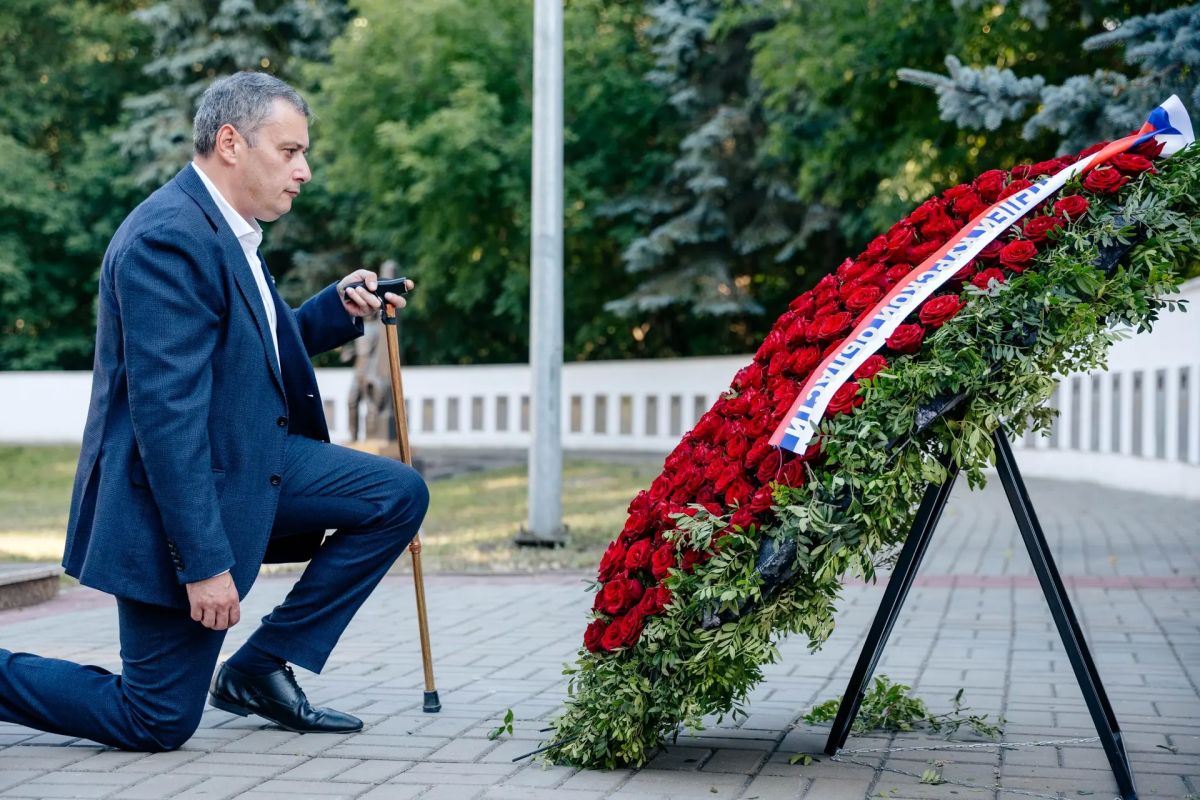 Александр Хинштейн: В канун 83-й годовщины победы в Курской битве провели церемонию захоронения останков солдат и мирных граждан, погибших в годы Великой Отечественной войны