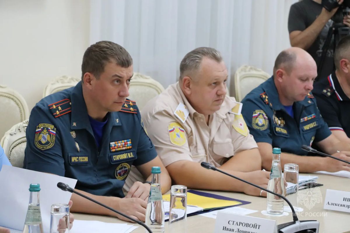 Курские спасатели МЧС России обсудили актуальные вопросы безопасности