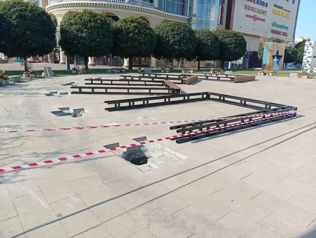 На Театральной площади Курска появится еще одна зона отдыха с качелями