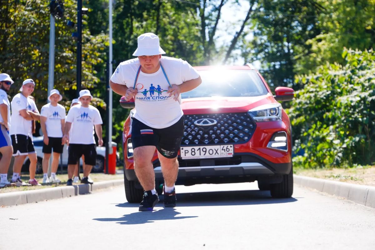ЗЕМЛЯ СПОРТА В ПАРКЕ ПИОНЕРОВ