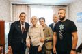 Александр Хинштейн поздравил ветерана Михаила Жакова с Днём Победы в Курской битве