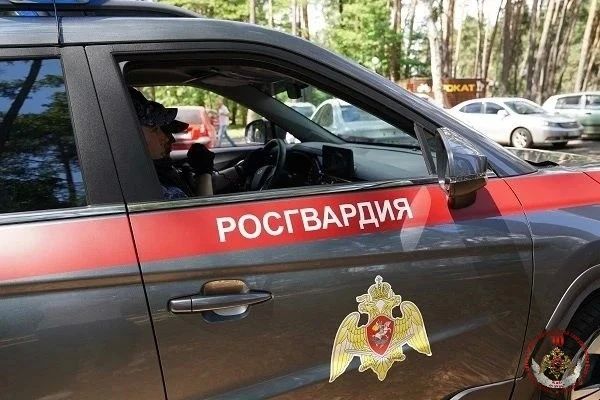 Подозреваемого в убийстве на одном из городских пляжей задержали росгвардейцы в Курске