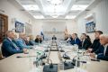 Традиционно утро понедельника началось с заседания Правительства Курской области под руководством Губернатора Курской области Александра Евсеевича Хинштейна