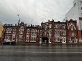 Знаете ли вы, что на улице Дзержинского есть здание, которое разительно выделяется среди окружающей застройки своим ярким архитектурным обликом? Это не просто красивое здание — это объект культурного наследия регионального...