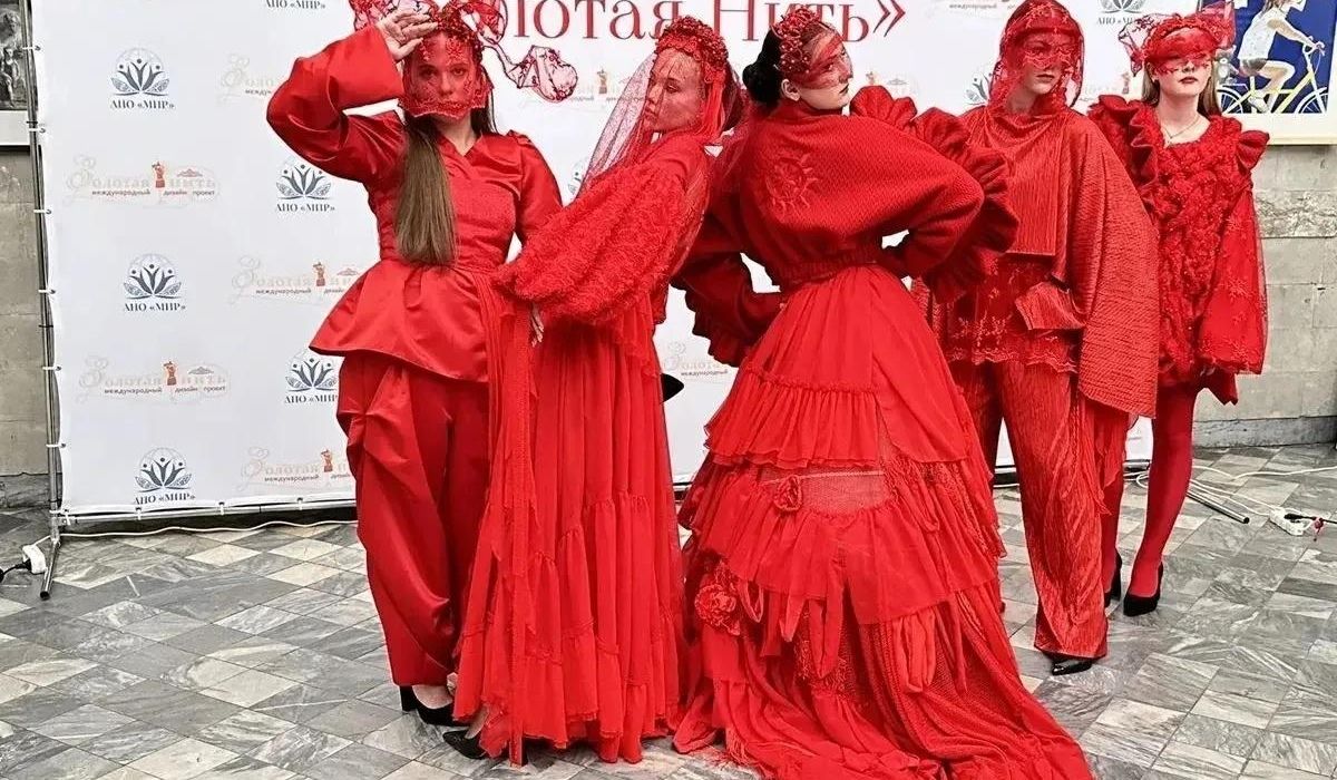 Курские дизайнеры вернулись с наградами с международного конкурса «Золотая нить»