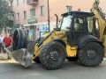 На улице Школьной меняют участок трубопровода