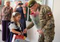 Ветеран СВО проводил в школу дочь своего боевого товарища