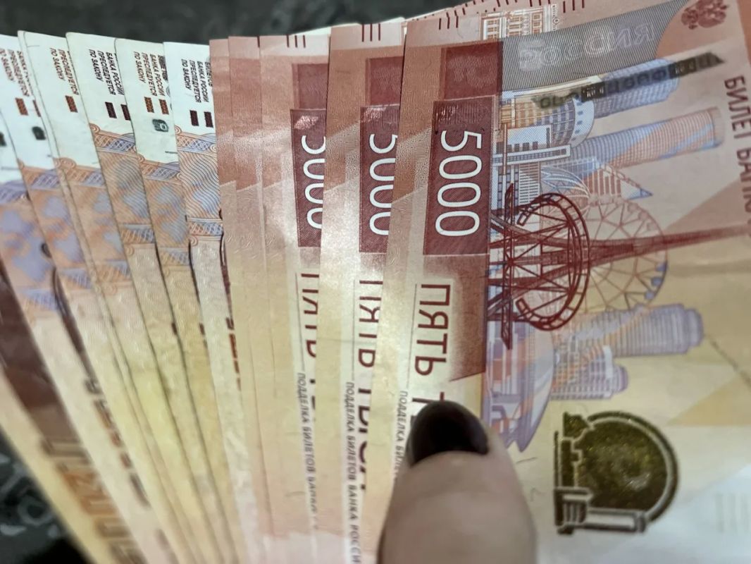 Курская воспитательница украла более 145 тысяч рублей на детский выпускной