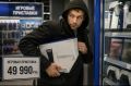 Игровую приставку стоимостью порядка 50 тысяч рублей похитил курянин в магазине