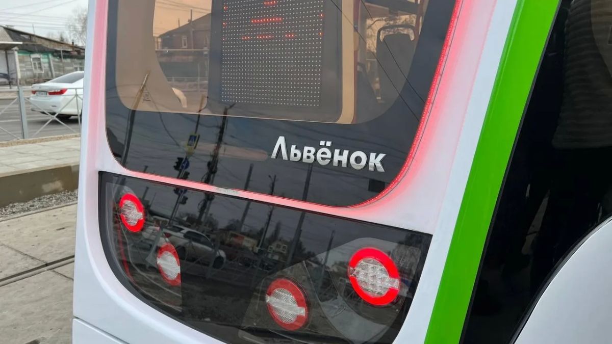 В Курске вандалы повредили 22 трамвайные остановки