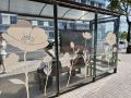Остановки Курска украшают рисунками цветов