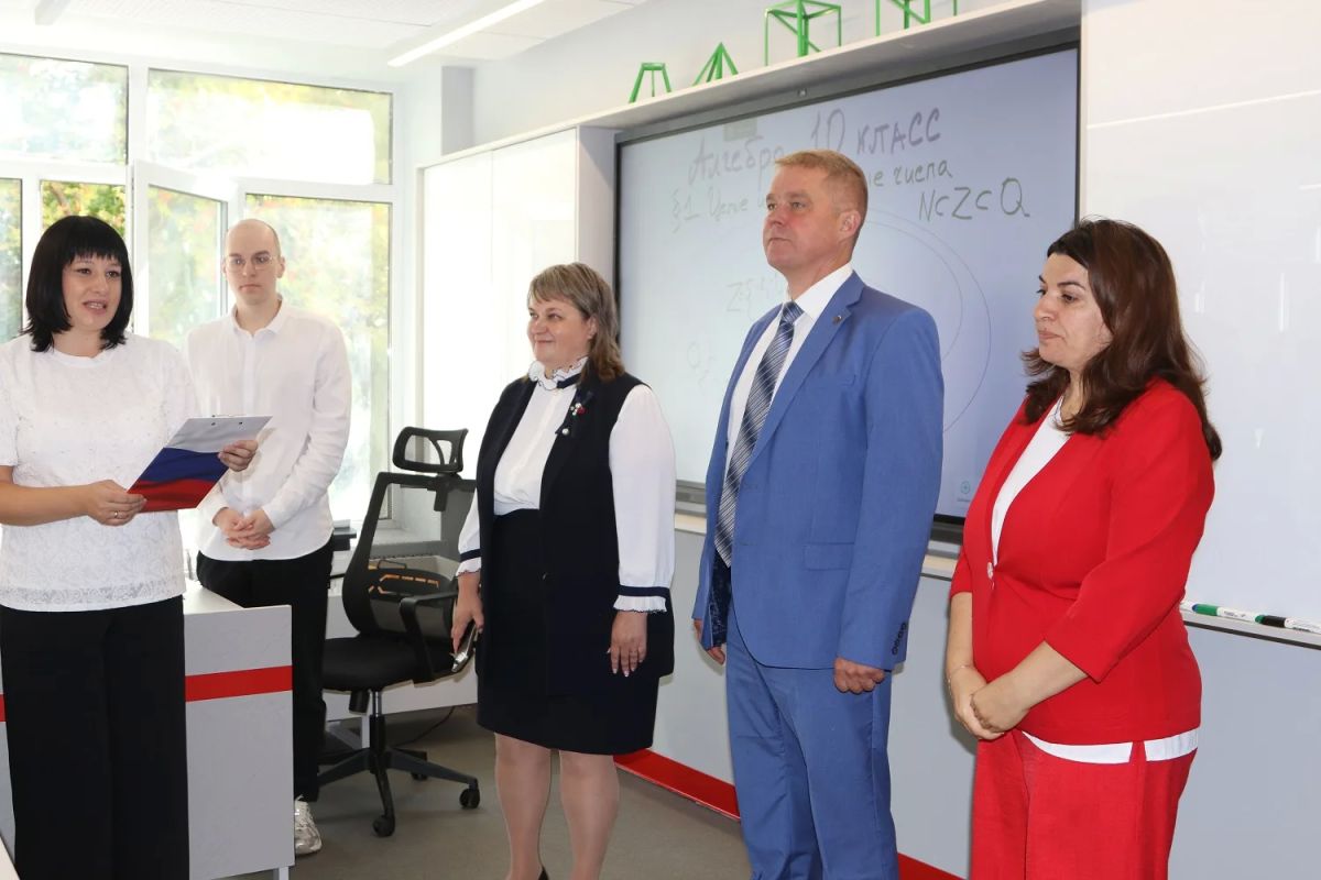 В трех железногорских школах к началу учебного года завершен капитальный ремонт и оснащение новых классов по проектам «Класс 21 века» и «Профкласс», реализуемыми компанией «Металлоинвест» в рамках социально-экономического...