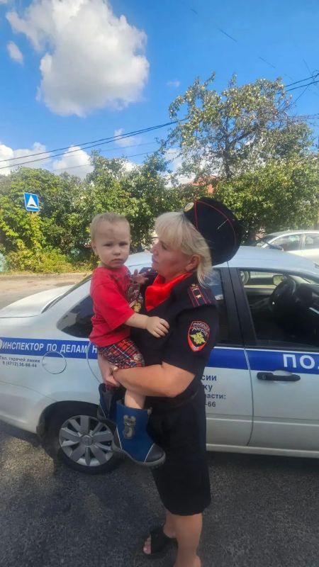 Сегодня на пересечении улиц Суворовская-Щепкина г. Курска был обнаружен ребенок примерно 2 лет, находящийся там один